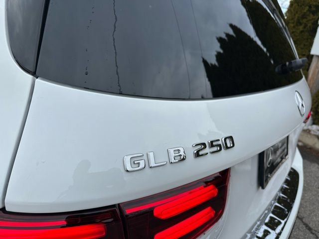 New 2026 Mercedes-Benz GLB 250 4MATIC image 11