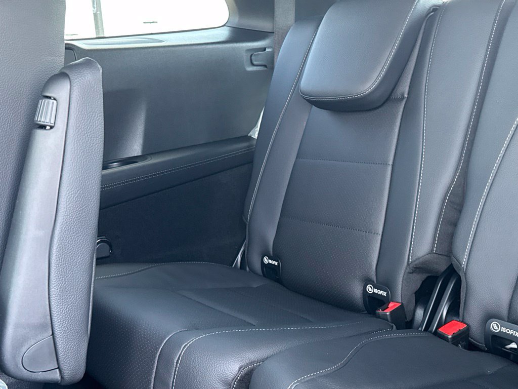 New 2026 Mercedes-Benz GLS 450 4MATIC image 33