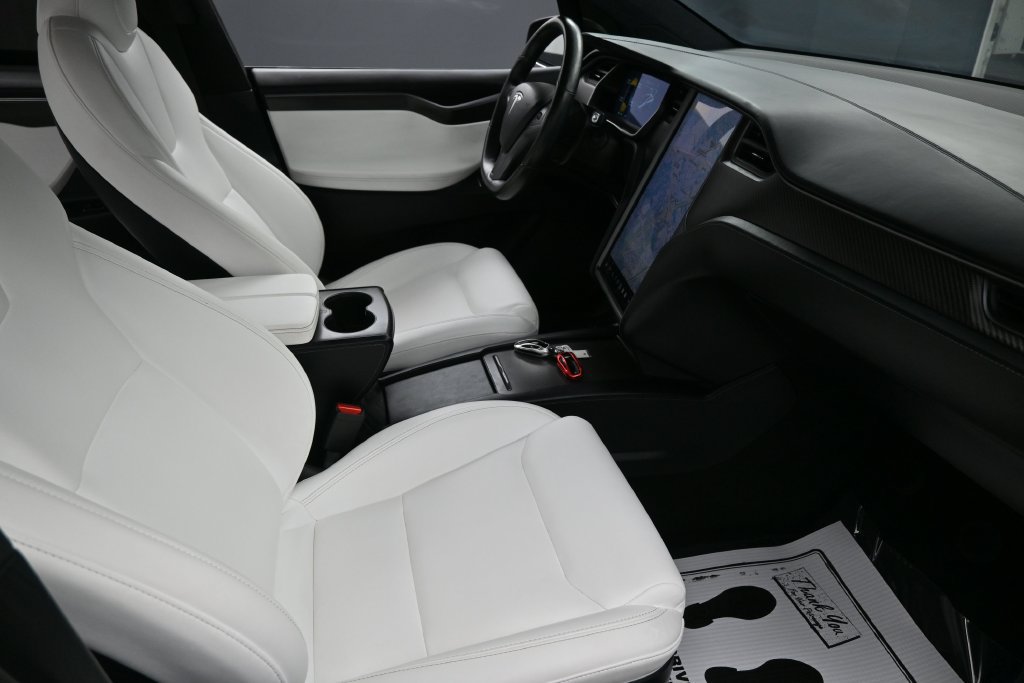 Used 2020 Tesla Model X Performance AWD/4WD image 31