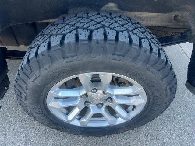 Used 2022 Chevrolet Silverado 1500 LT w/ Protection Package image 6