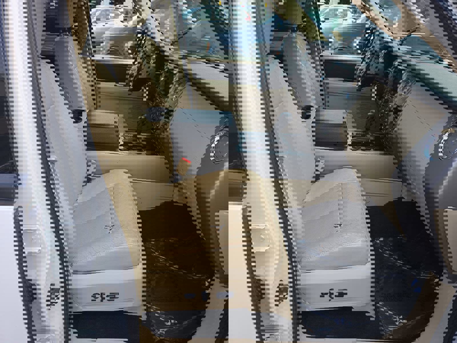 Used 2016 Ford Expedition EL XLT w/ Equipment Group 202A image 10