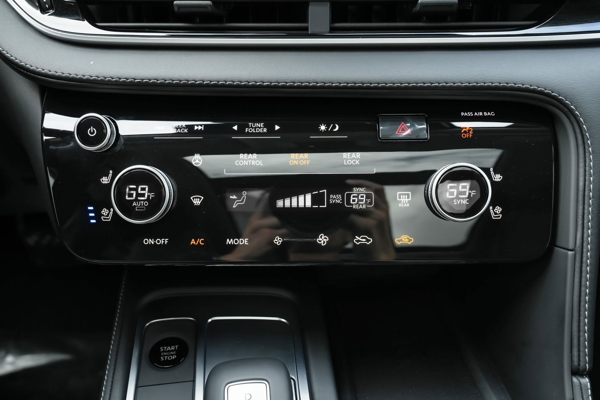 Certified 2026 INFINITI QX60 Luxe w/ Cargo Package image 16