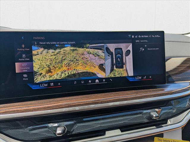 Used 2026 BMW X7 xDrive40i w/ Premium Package image 14