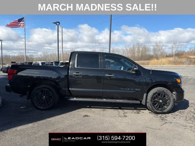 Used 2019 Nissan Titan SV w/ SV Convenience Package image 7