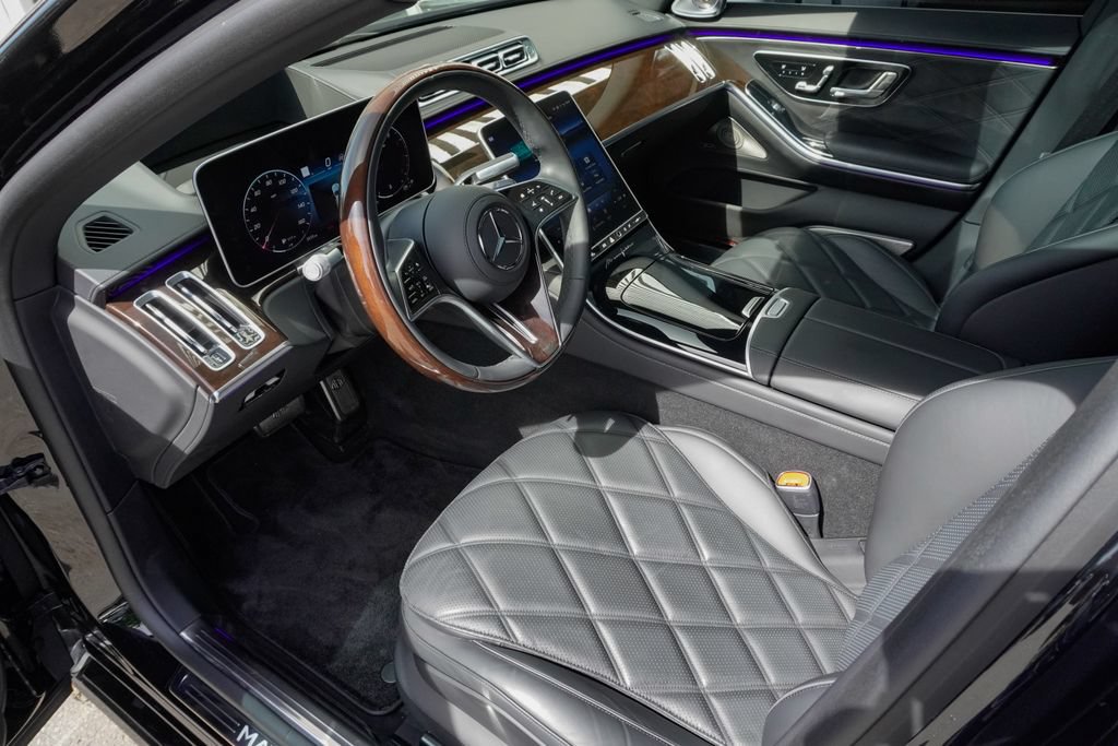 Used 2025 Mercedes-Benz Maybach S 680 4MATIC image 18
