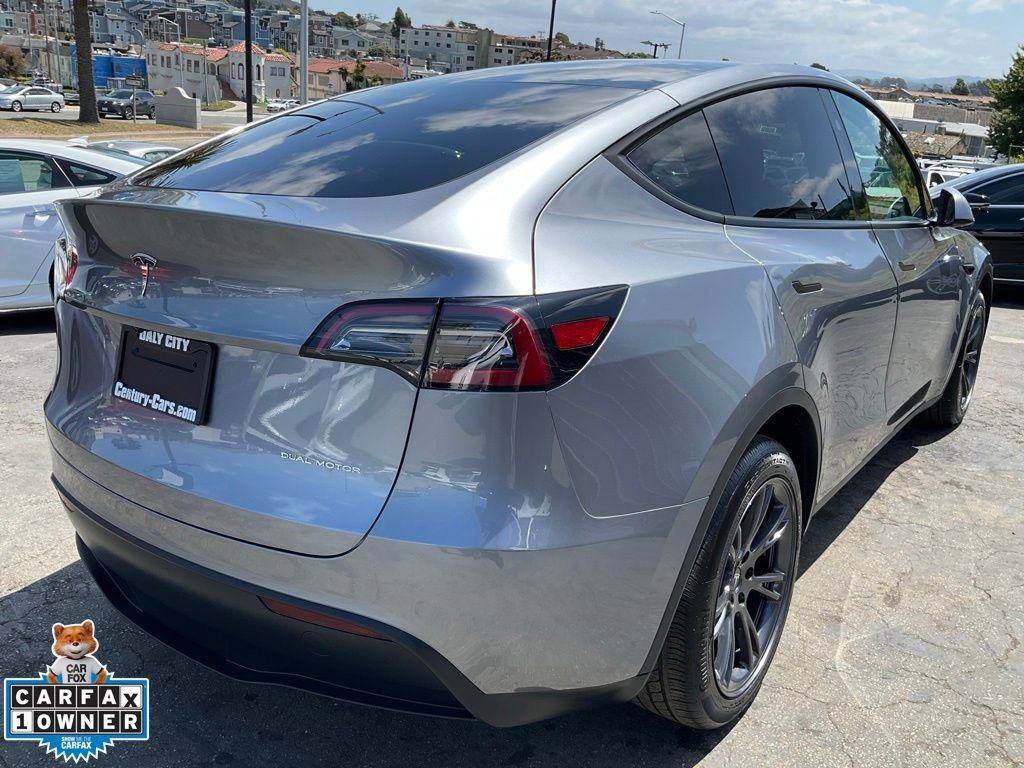 Used 2025 Tesla Model Y Long Range AWD/4WD image 83