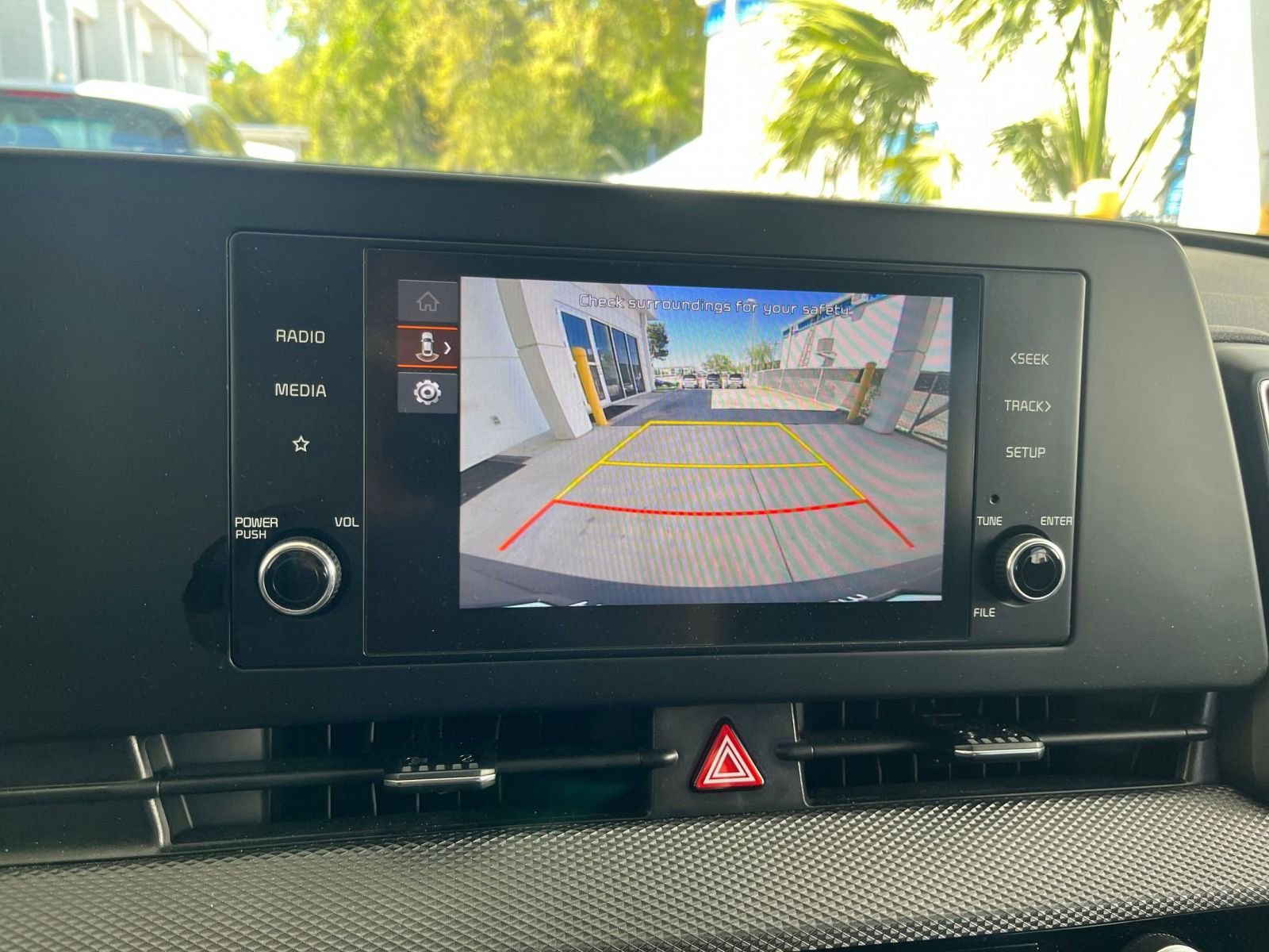 Used 2025 Kia Sportage LX image 23