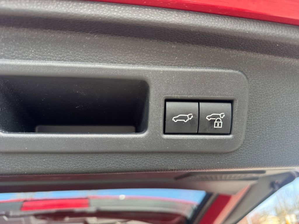 Used 2025 Toyota 4Runner Limited w/ Tow Technology Package image 25