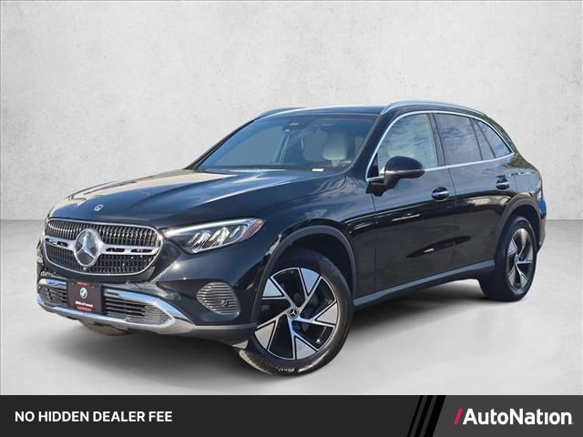 Used 2024 Mercedes-Benz GLC 300 4MATIC image 1