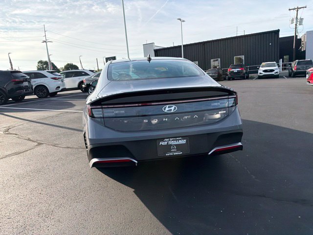 Used 2026 Hyundai Sonata Blue FWD image 11