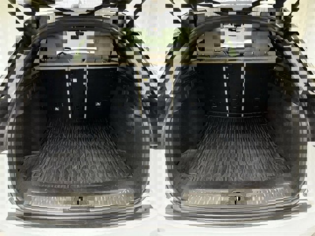 Used 2020 Land Rover Range Rover Velar R-Dynamic S image 27