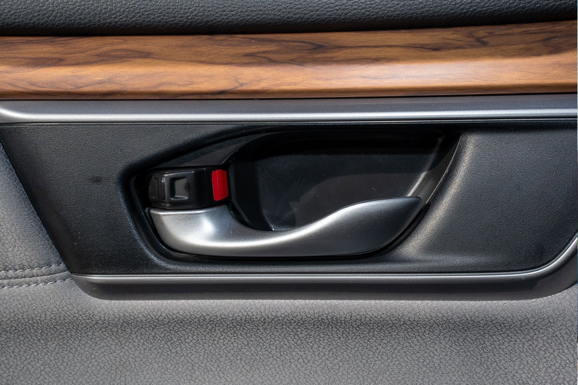 Used 2020 Honda CR-V EX image 26