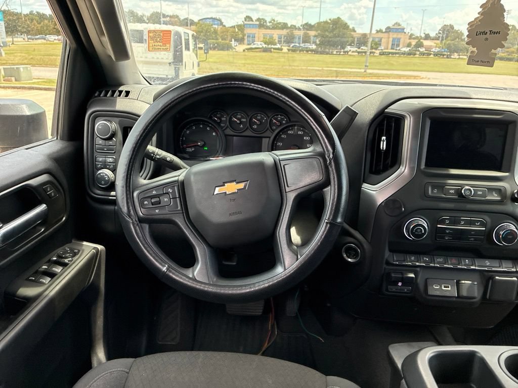 Used 2025 Chevrolet Silverado 2500 Custom w/ Custom Value Package AWD/4WD image 19