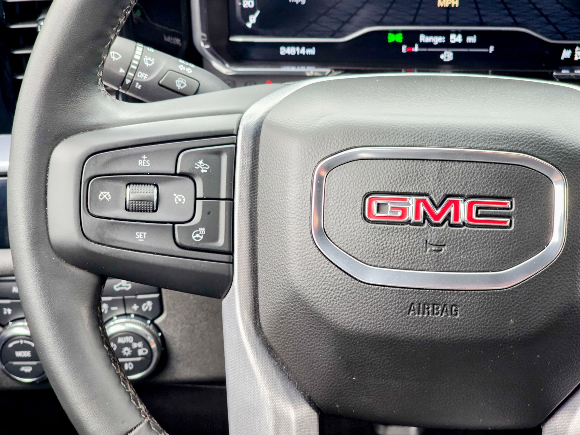 Used 2024 GMC Sierra 1500 Elevation image 32