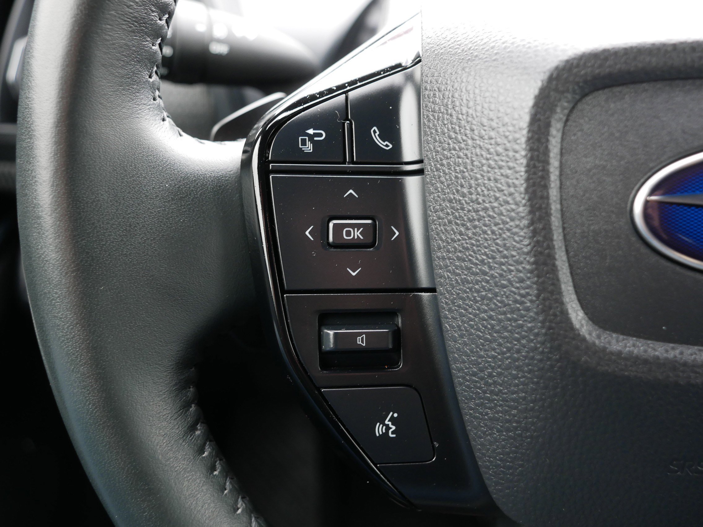 Used 2023 Subaru Solterra AWD image 31