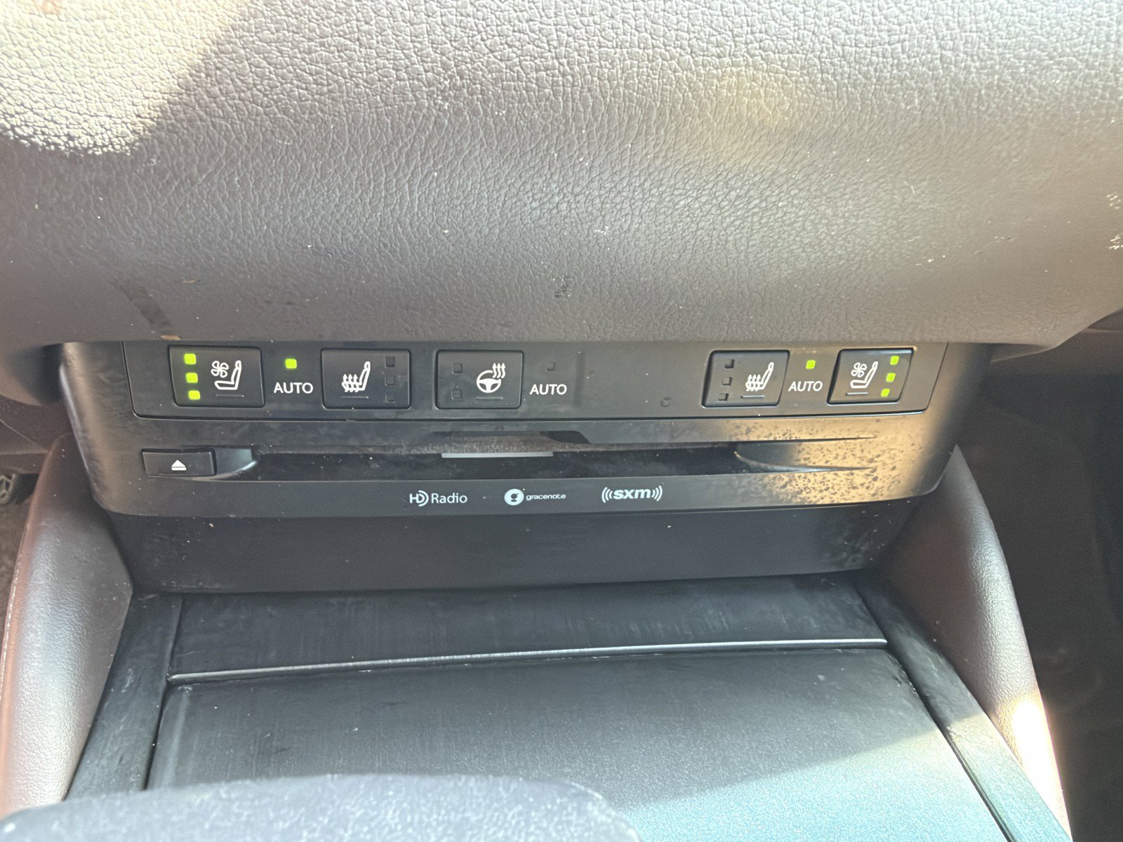 Used 2019 Lexus ES 350 w/ Premium Package FWD image 32