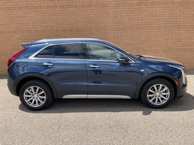 Used 2021 Cadillac XT4 Premium Luxury w/ Enhanced Visibility Package AWD/4WD image 8