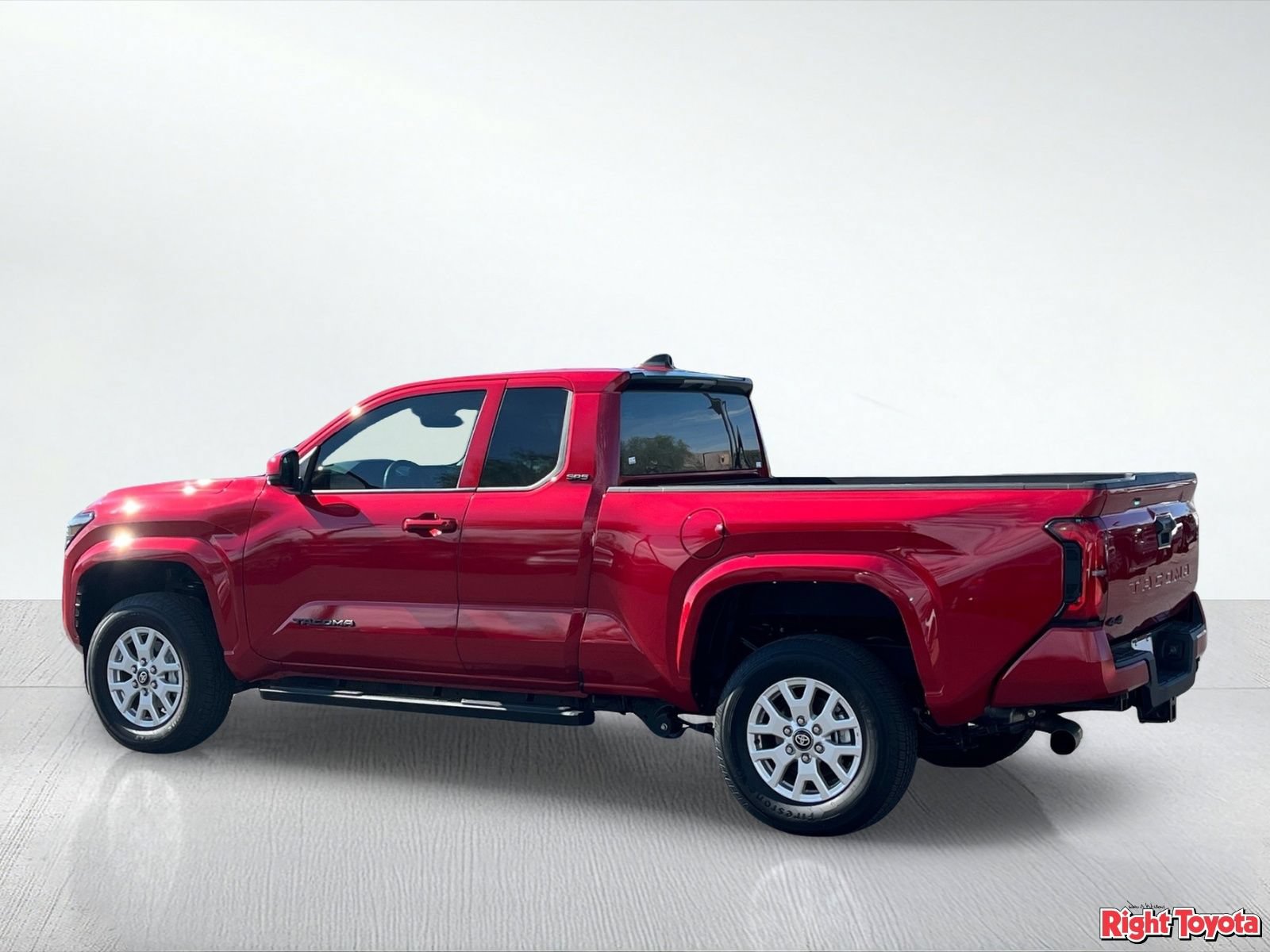 Certified 2026 Toyota Tacoma SR5 AWD/4WD image 5