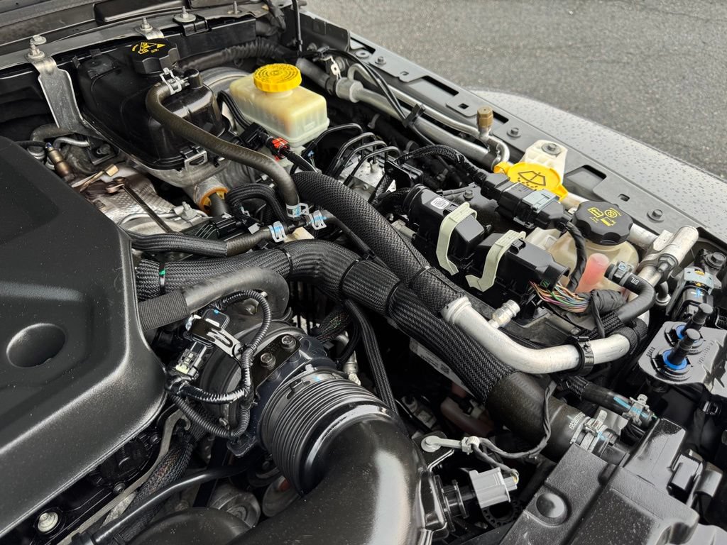 Used 2021 Jeep Wrangler Unlimited Sahara AWD/4WD image 56