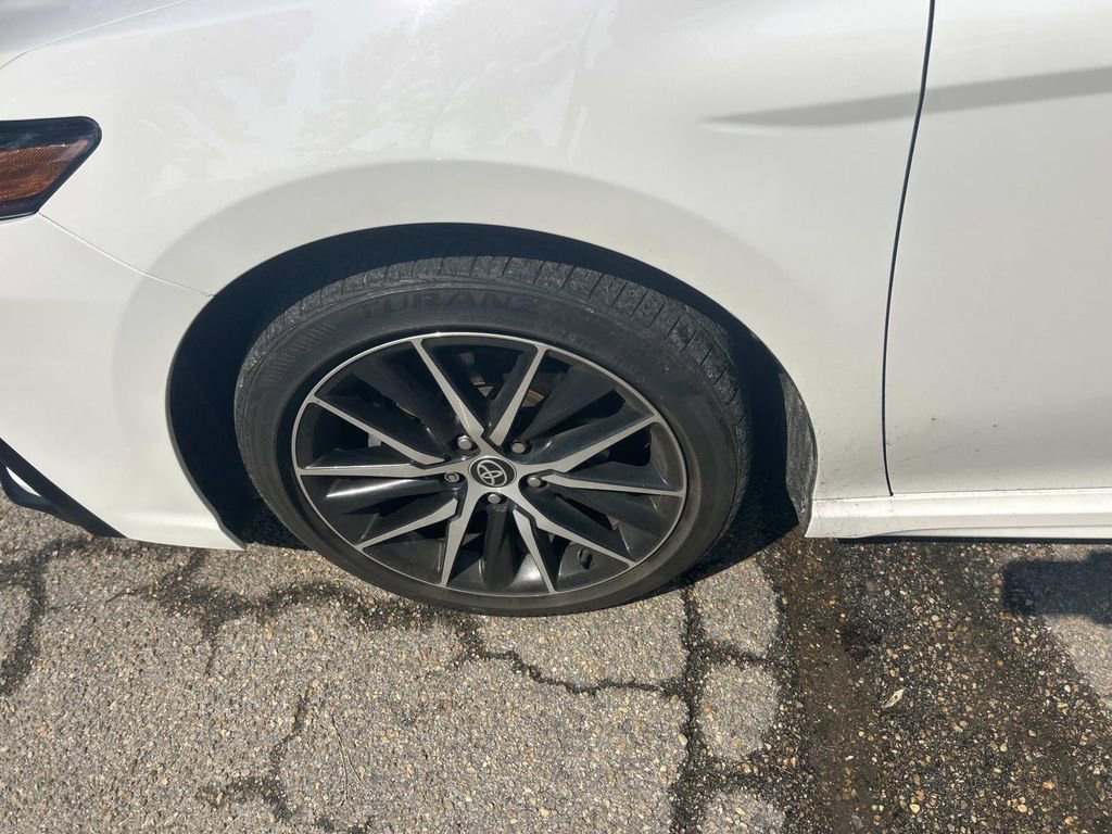 Used 2024 Toyota Camry SE image 15