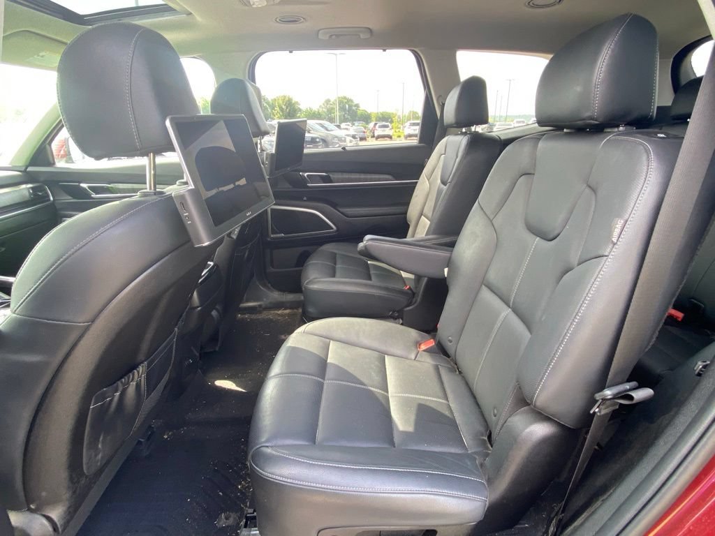 Used 2023 Kia Telluride EX w/ EX Captain's Chair Package FWD image 20