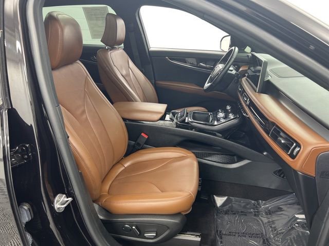Certified 2023 Lincoln Nautilus Reserve w/ Monochromatic Package AWD/4WD image 32