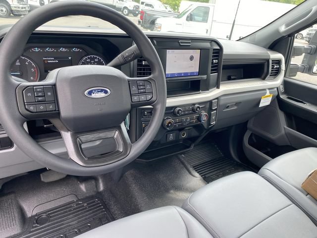New 2025 Ford F600 4x4 Regular Cab Super Duty w/ XL Chrome Package image 6