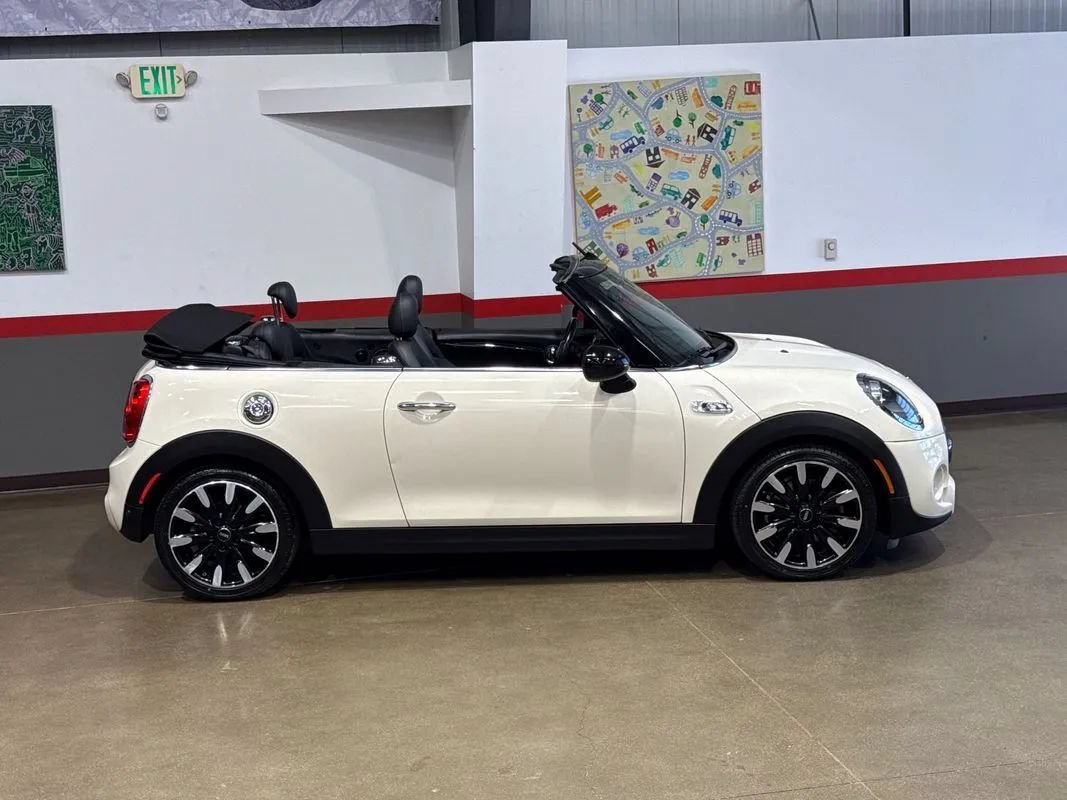 Used 2019 MINI Cooper S w/ Signature Upholstery Package FWD image 60