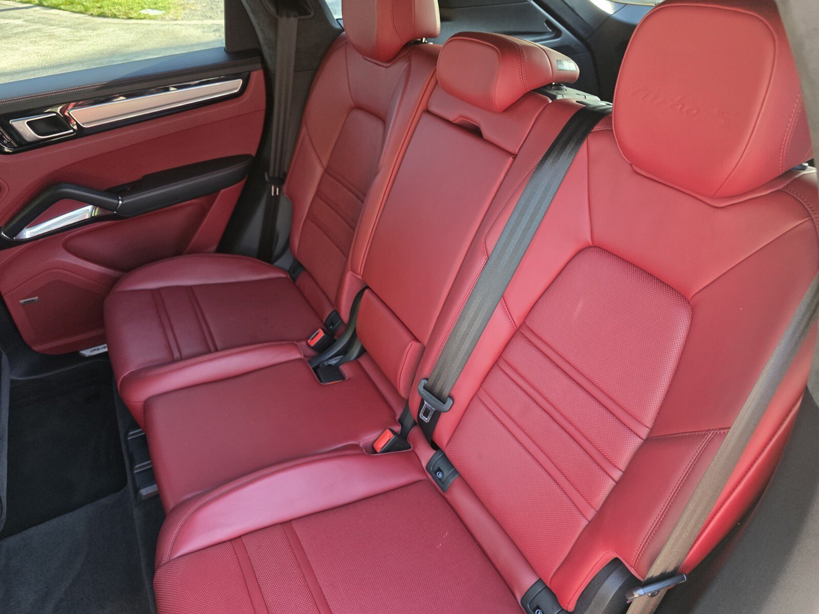 Used 2021 Porsche Cayenne Turbo S AWD/4WD image 14