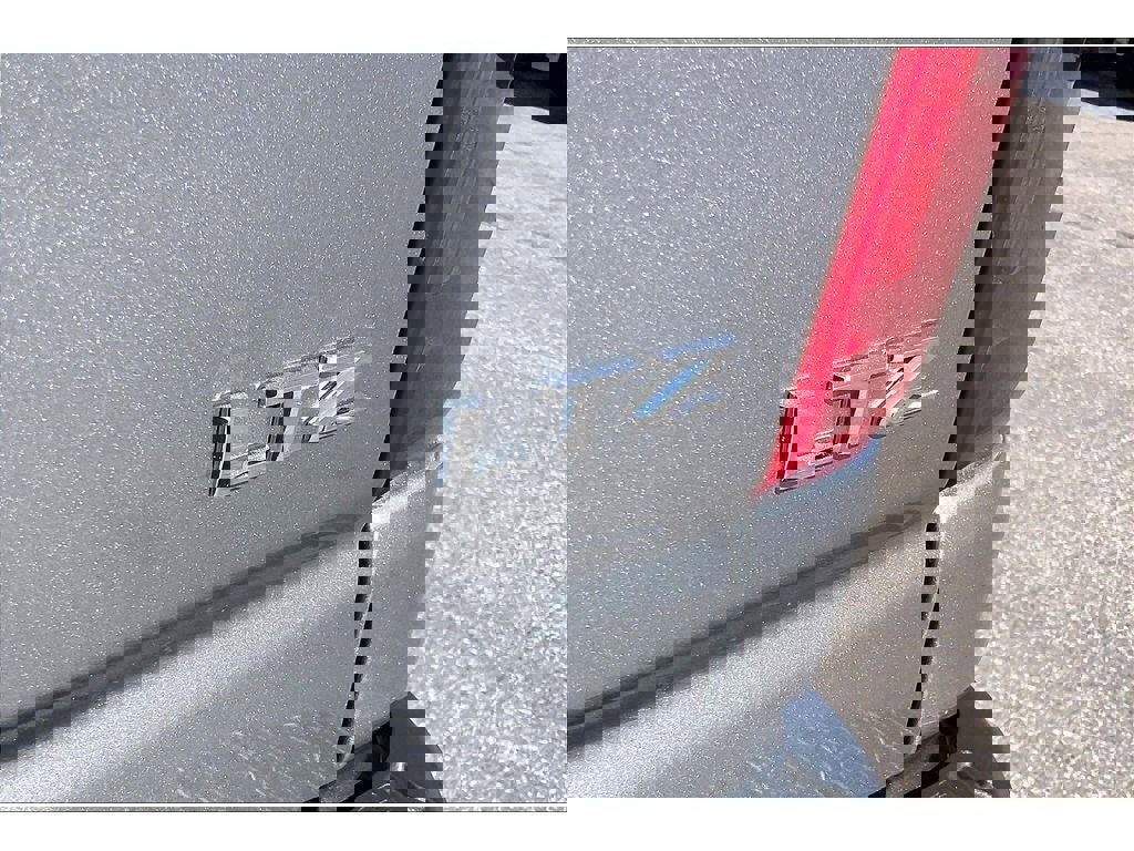 Used 2024 Chevrolet Silverado 3500 LTZ image 9