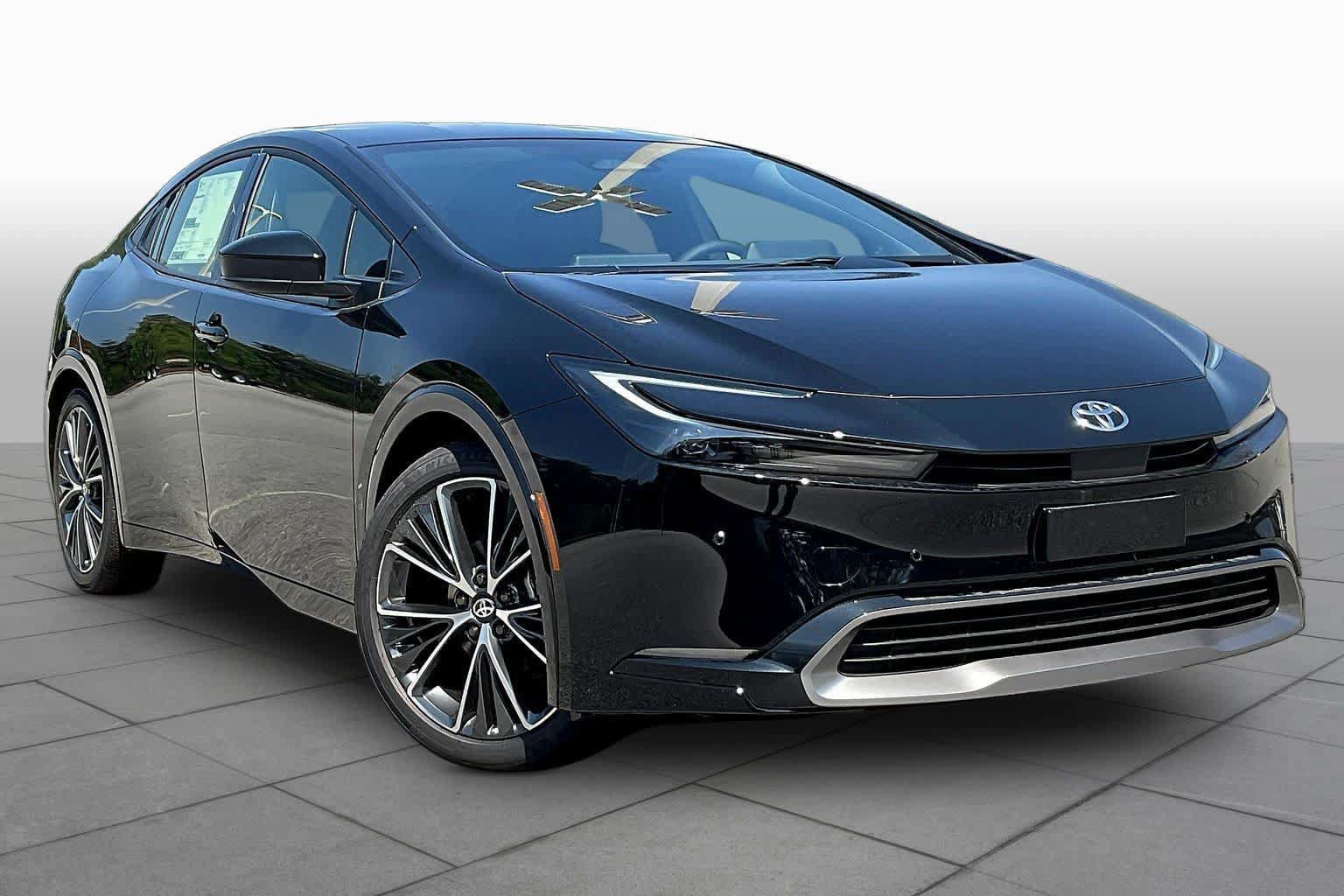 New 2027 Toyota Prius XLE FWD image 2