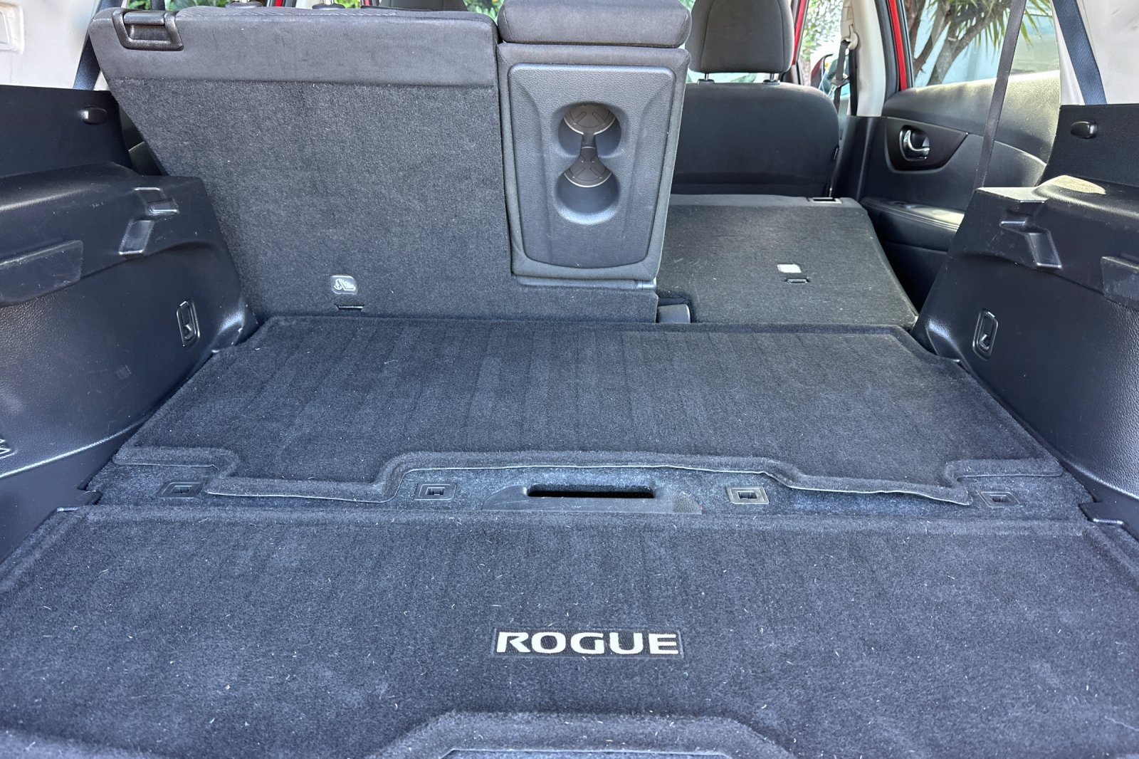 Used 2016 Nissan Rogue SV FWD image 14