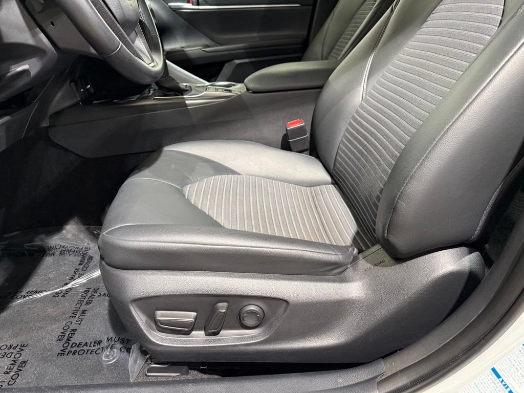 Certified 2023 Toyota Camry SE AWD/4WD image 13