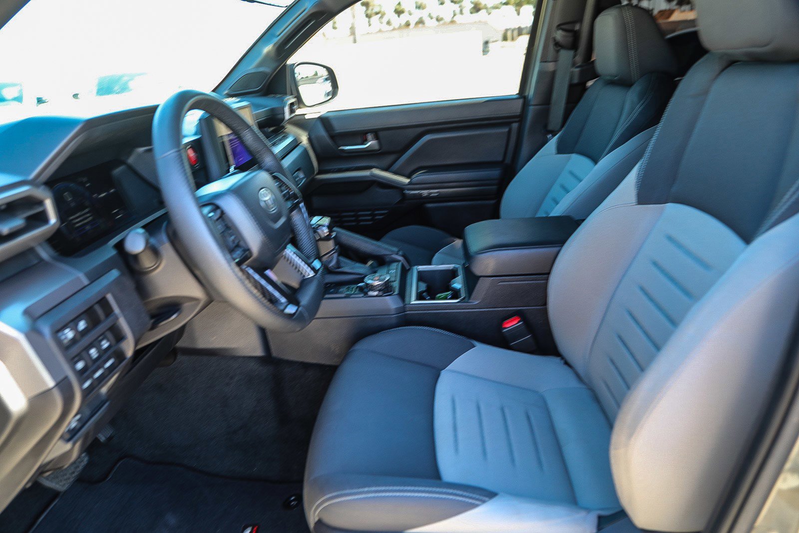 Used 2024 Toyota Tacoma TRD Off-Road w/ TRD Off Road Upgrade Package image 17