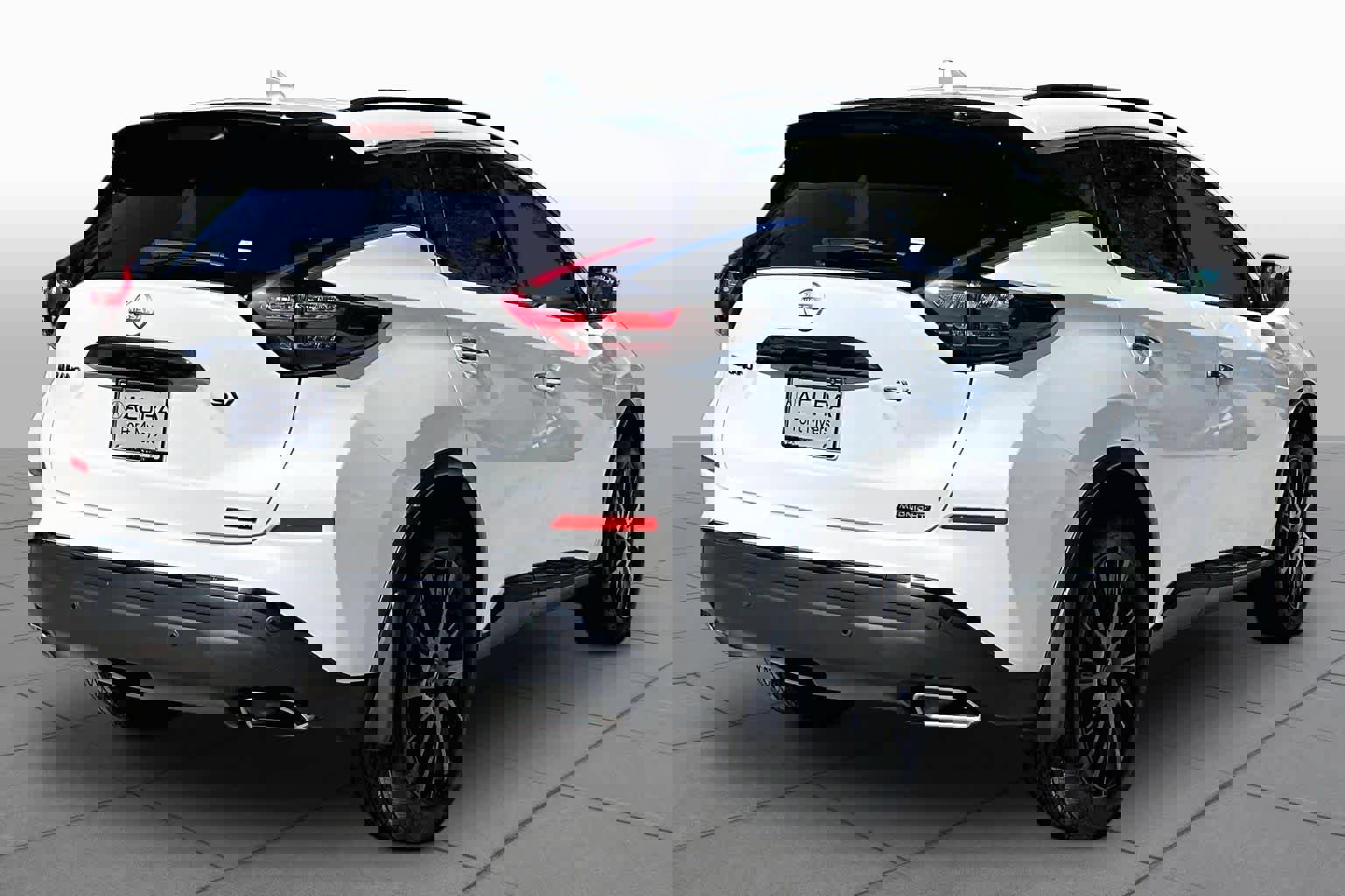 Used 2024 Nissan Murano SV w/ SV Midnight Edition Package image 13