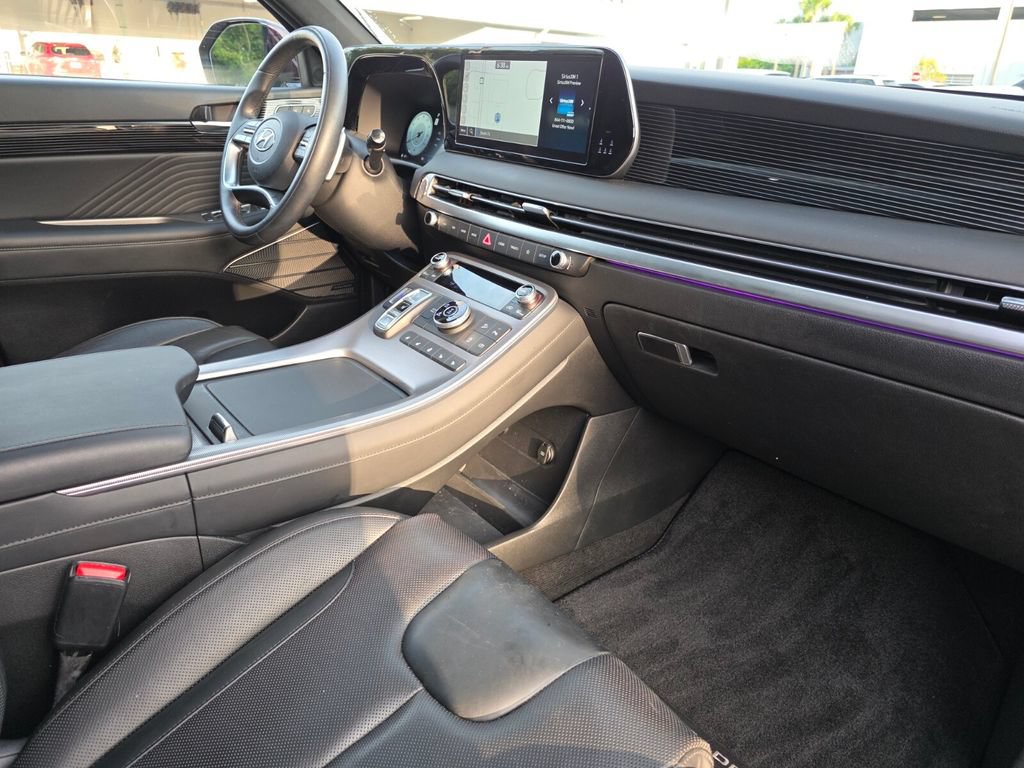 Used 2023 Hyundai Palisade Calligraphy w/ Winter Package AWD/4WD image 13