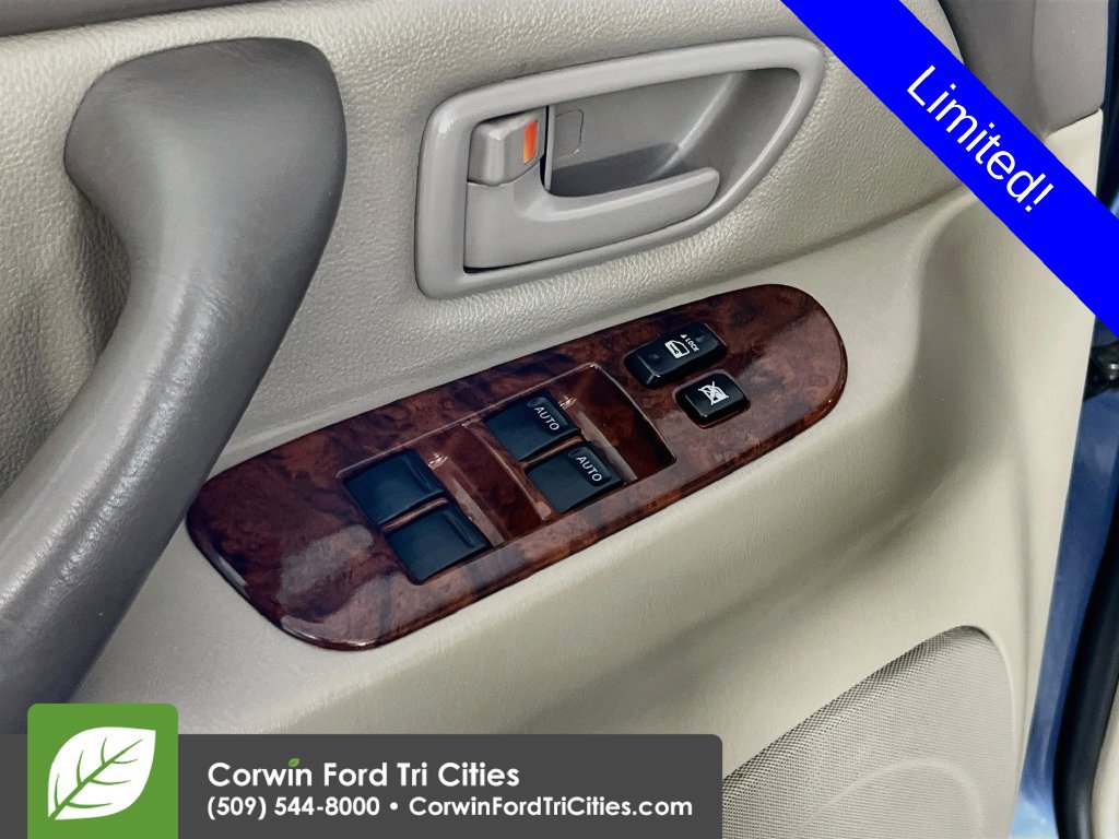 Used 2006 Toyota Sequoia Limited AWD/4WD image 11