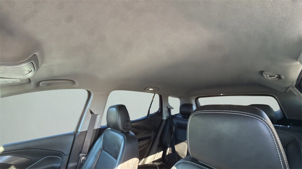 Used 2022 GMC Terrain SLT w/ LPO, Floor Liner Package image 10