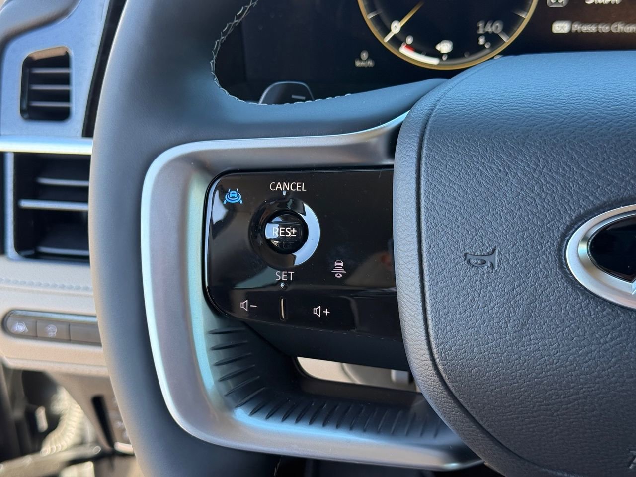 New 2026 INFINITI QX80 Pure image 16