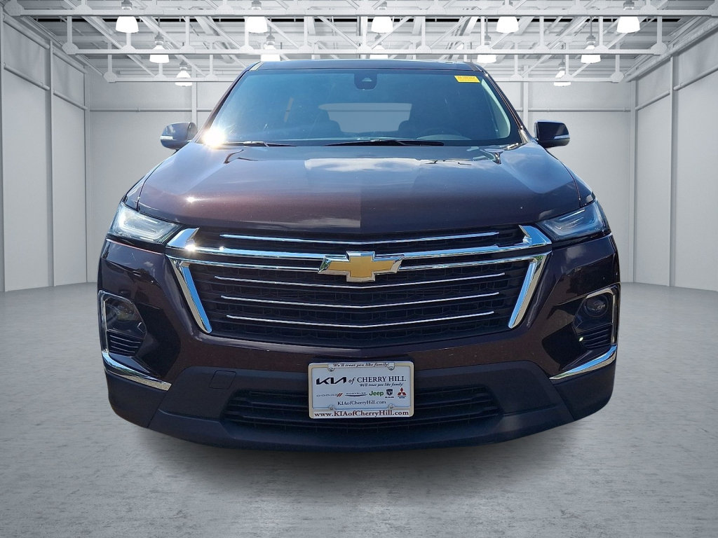Used 2023 Chevrolet Traverse LT AWD/4WD image 2