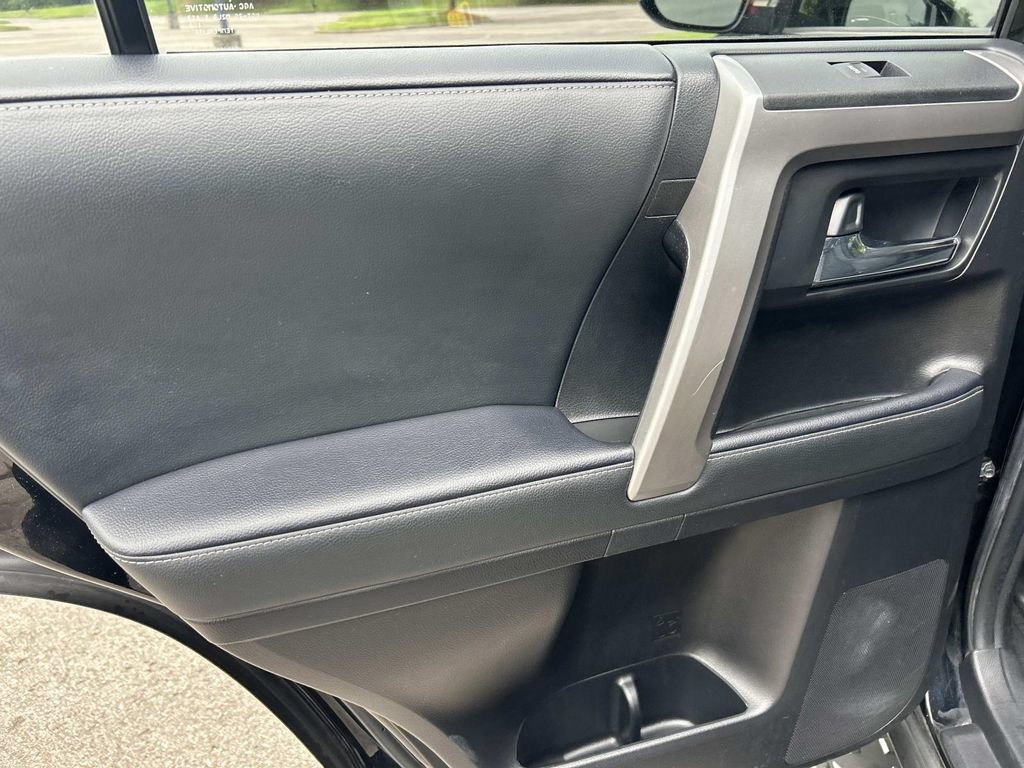 Used 2021 Toyota 4Runner SR5 Premium AWD/4WD image 21
