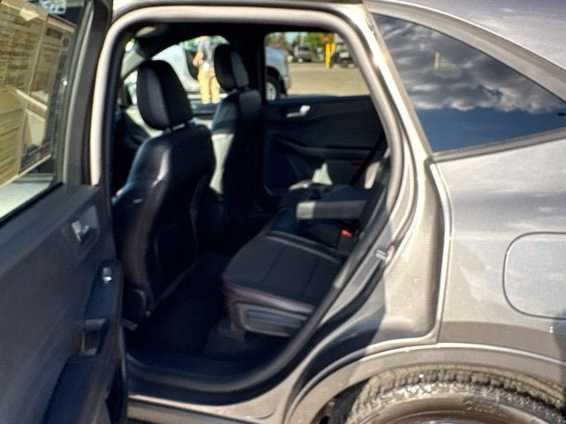 Used 2024 Ford Escape ST-Line w/ Tech Pack #1 AWD/4WD image 18
