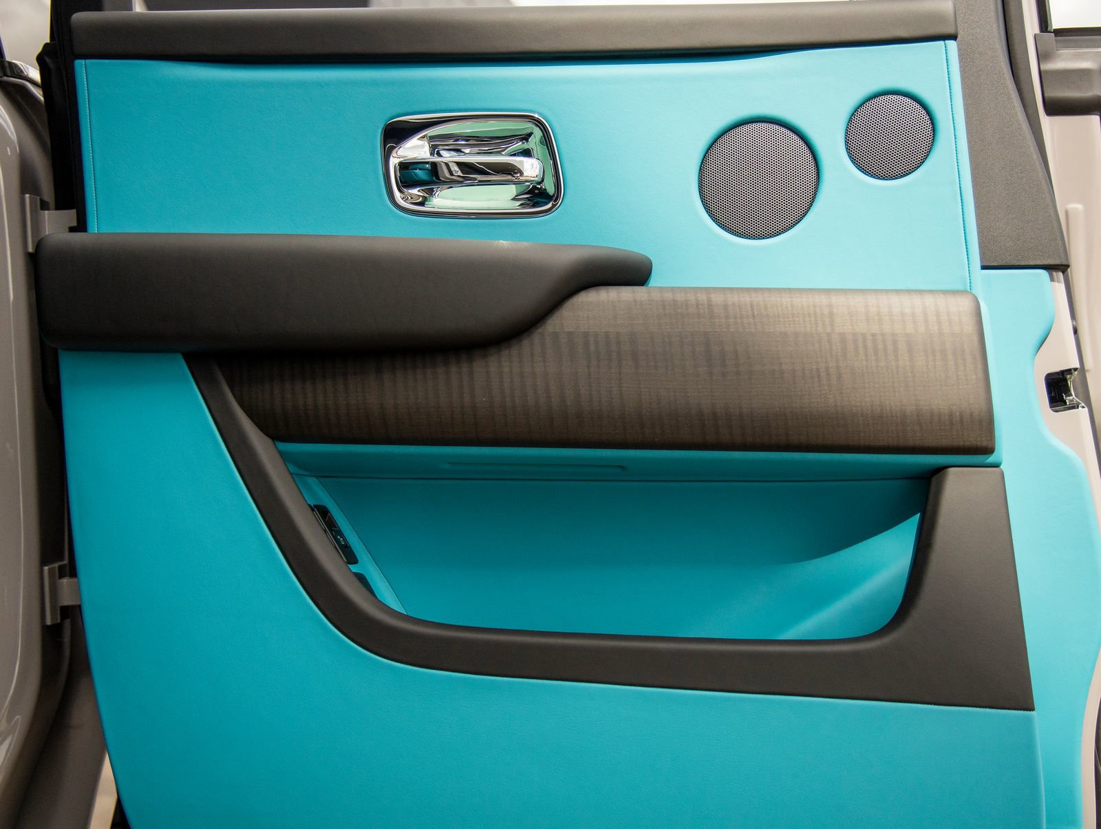 New 2026 Rolls-Royce Cullinan image 41