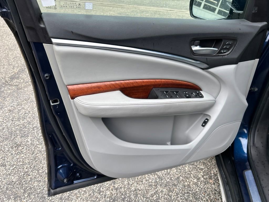 Used 2017 Acura MDX SH-AWD w/ Advance Package image 13