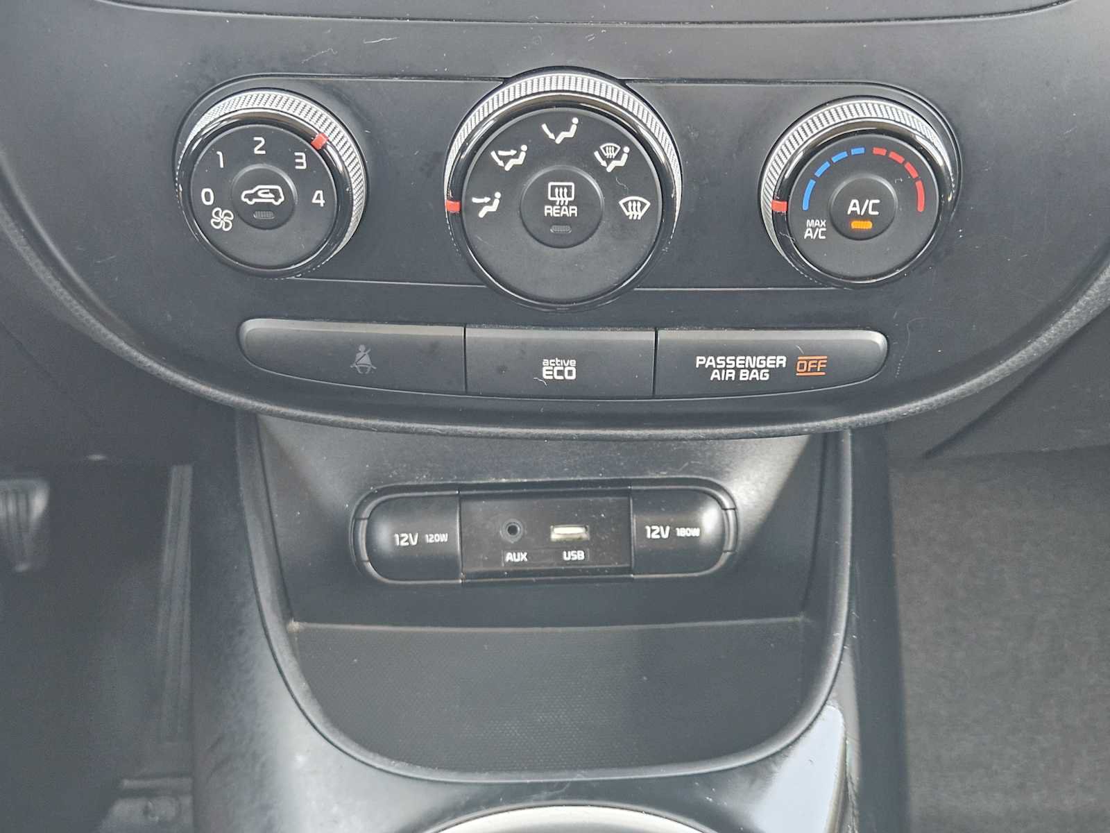 Used 2016 Kia Soul FWD image 18