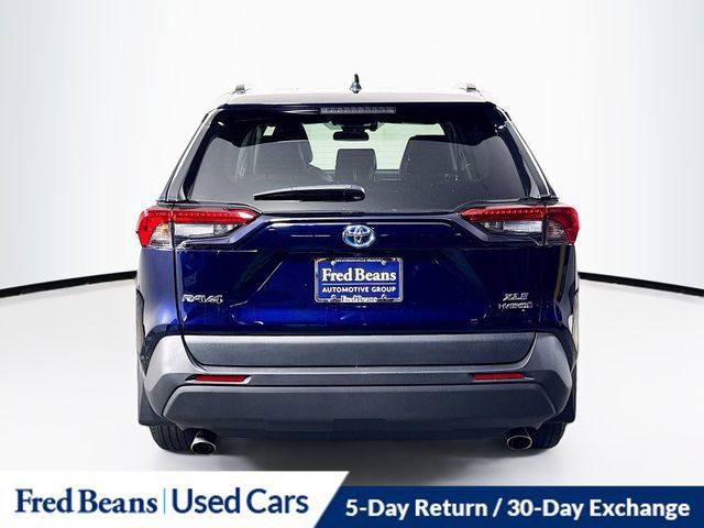 Used 2022 Toyota RAV4 XLE Premium image 6