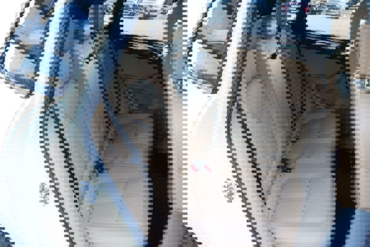 Used 2018 Porsche Macan image 35