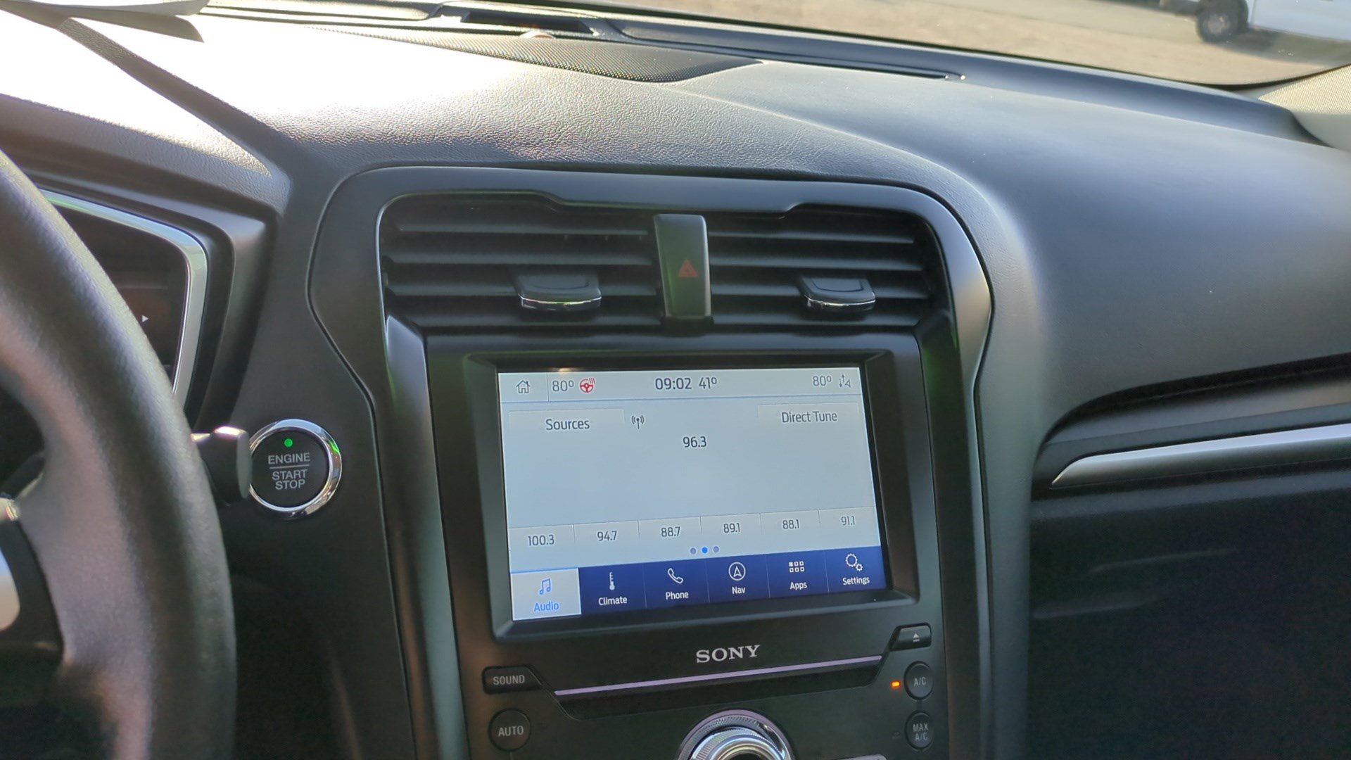 Used 2020 Ford Fusion Titanium image 23