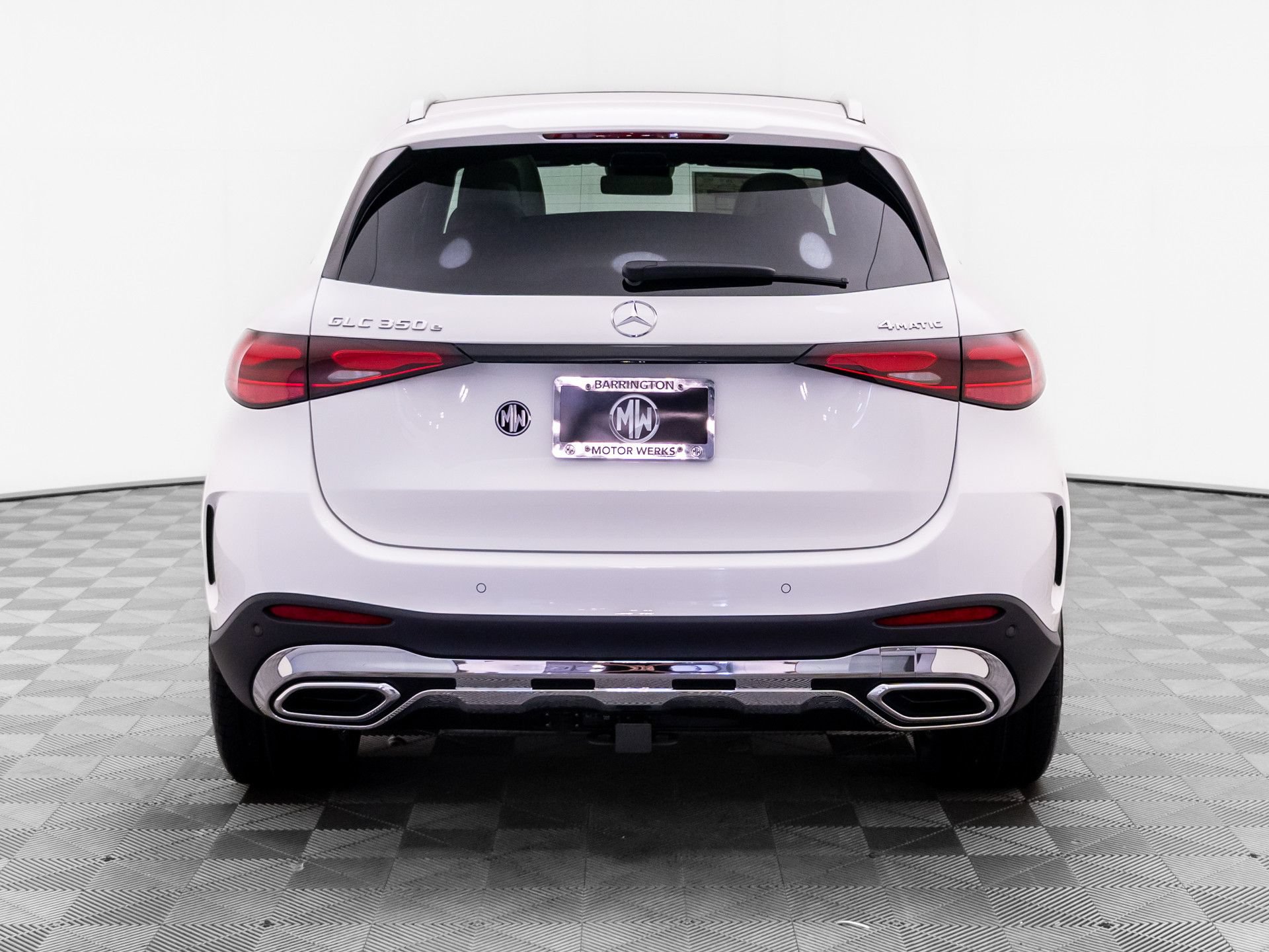 New 2027 Mercedes-Benz GLC 350e 4MATIC image 4