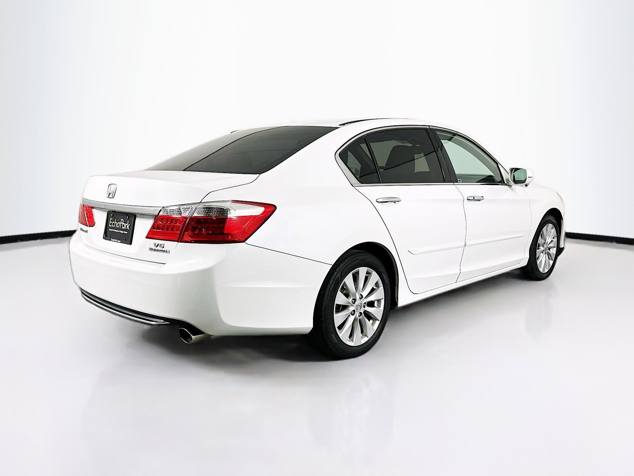 Used 2015 Honda Accord Touring image 9